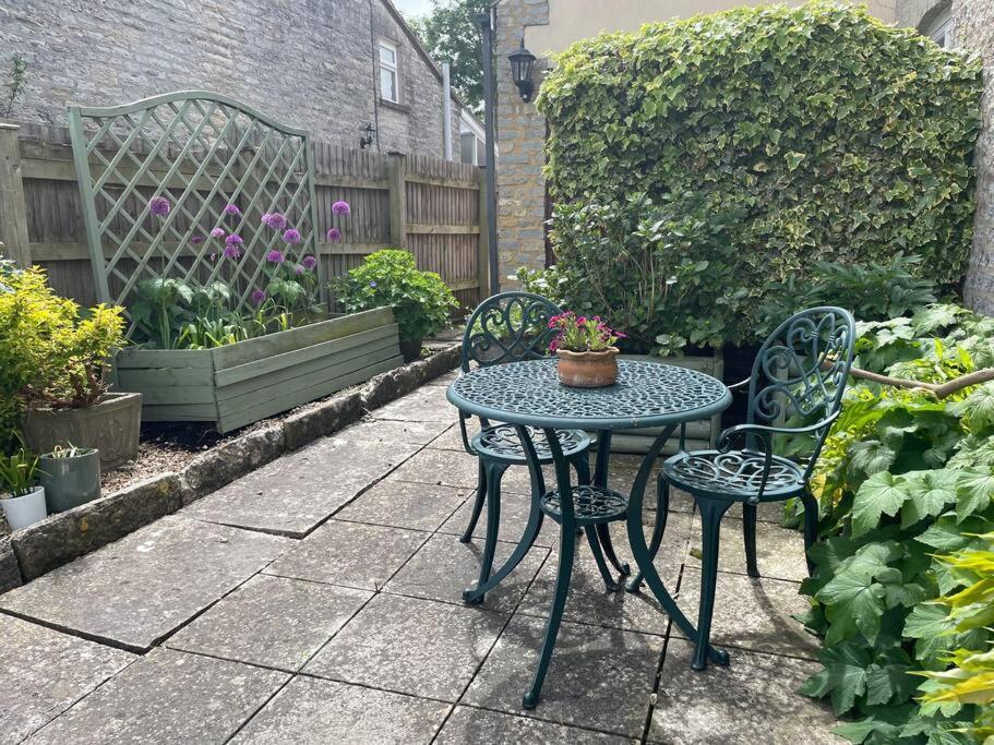 No 96 Chapel Lane - Self Contained Cottage In The Heart Of Butleigh Екстериор снимка