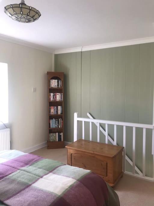 No 96 Chapel Lane - Self Contained Cottage In The Heart Of Butleigh Екстериор снимка